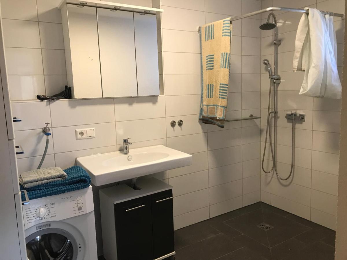 Helle & Ruhige Wohnung In Neu-Ulm Esterno foto