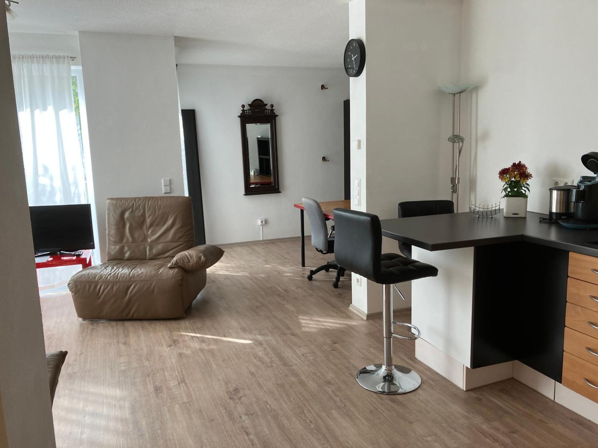 Helle & Ruhige Wohnung In Neu-Ulm Esterno foto